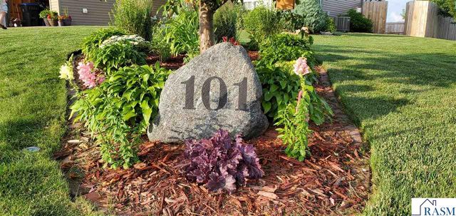 101 La Costa Court, Mankato, MN 56001