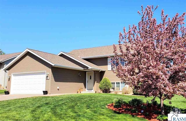 101 La Costa Court, Mankato, MN 56001