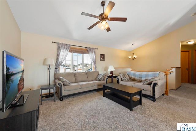 101 La Costa Court, Mankato, MN 56001