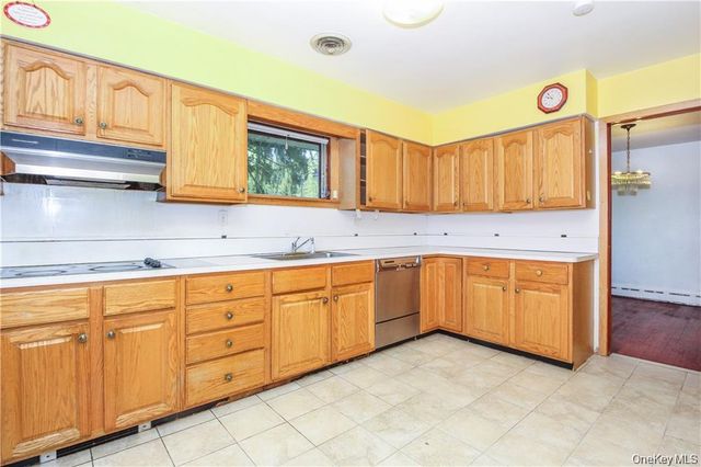 26 Montrose Point Road, Montrose, NY 10548