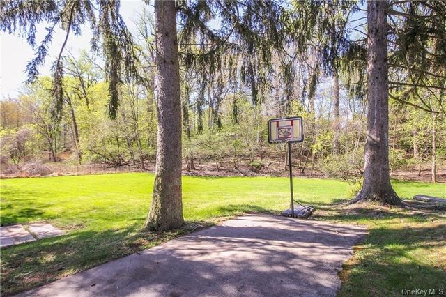 26 Montrose Point Road, Montrose, NY 10548