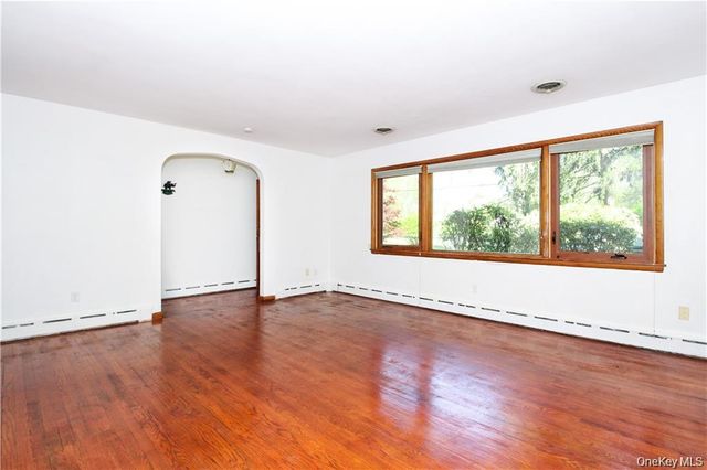 26 Montrose Point Road, Montrose, NY 10548