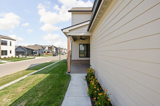 1667 Carrollton Rail Drive, Westfield, IN 46074