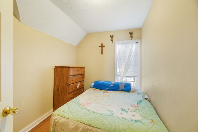 2736 16th Avenue S, Minneapolis, MN 55407