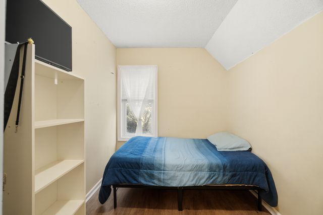 2736 16th Avenue S, Minneapolis, MN 55407