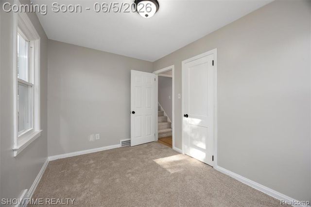 23101 Shakespeare Avenue, Eastpointe, MI 48021