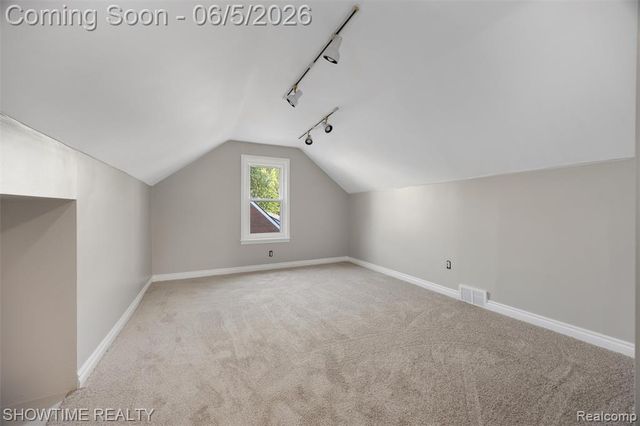 23101 Shakespeare Avenue, Eastpointe, MI 48021