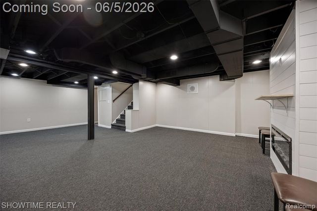 23101 Shakespeare Avenue, Eastpointe, MI 48021