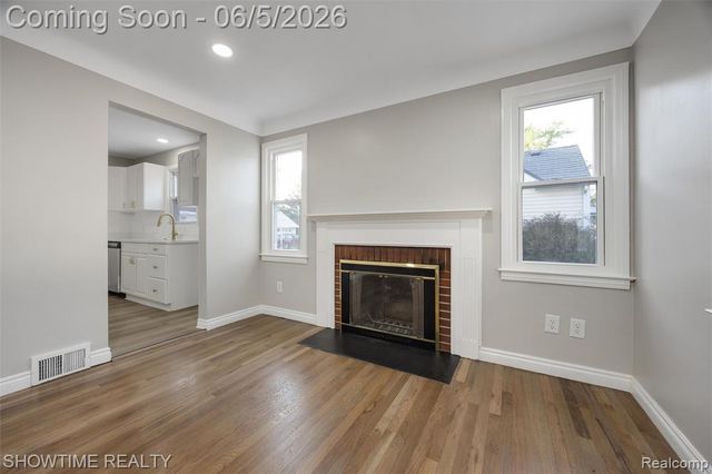 23101 Shakespeare Avenue, Eastpointe, MI 48021