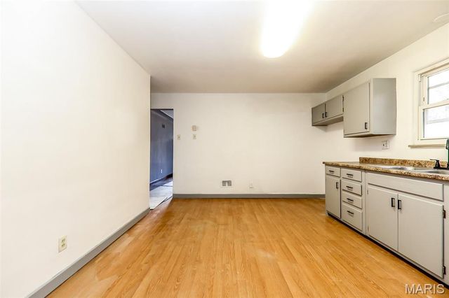 29 Hadfield Lane, Caseyville, IL 62232