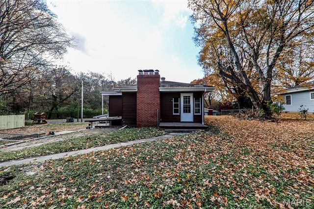 29 Hadfield Lane, Caseyville, IL 62232