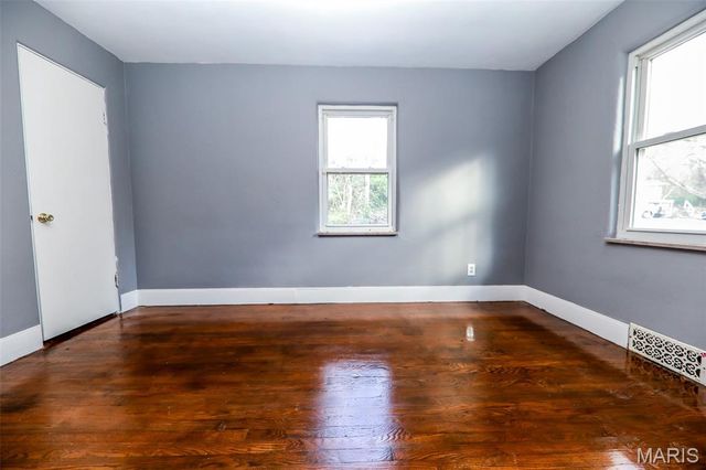 29 Hadfield Lane, Caseyville, IL 62232