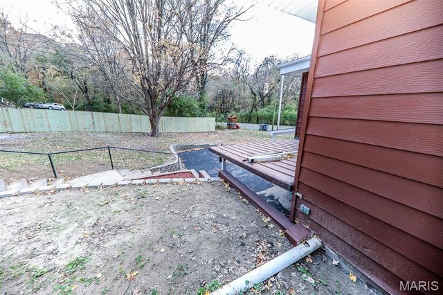 29 Hadfield Lane, Caseyville, IL 62232