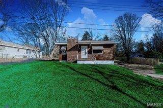 29 Hadfield Lane, Caseyville, IL 62232