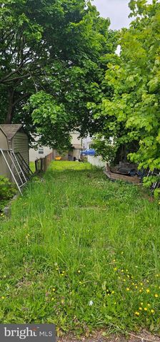 23 N BROAD MOUNTAIN AVE, Frackville, PA 17931