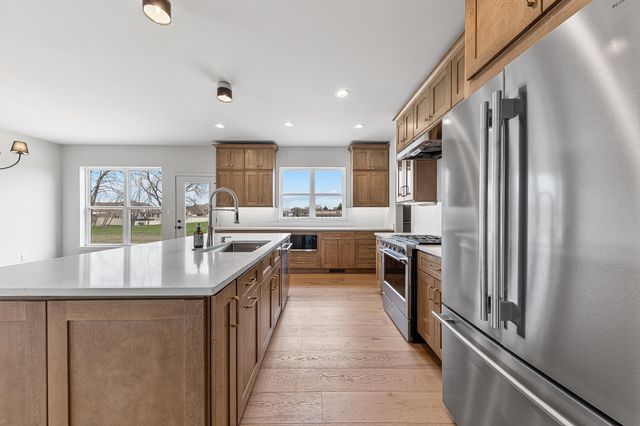 9523 Hook Street, Highland, IN 46322