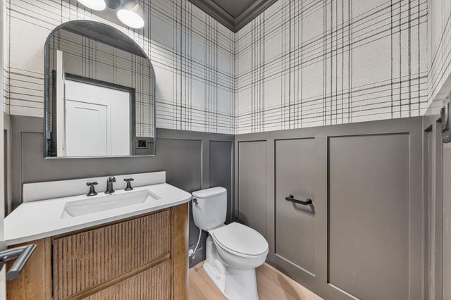9523 Hook Street, Highland, IN 46322