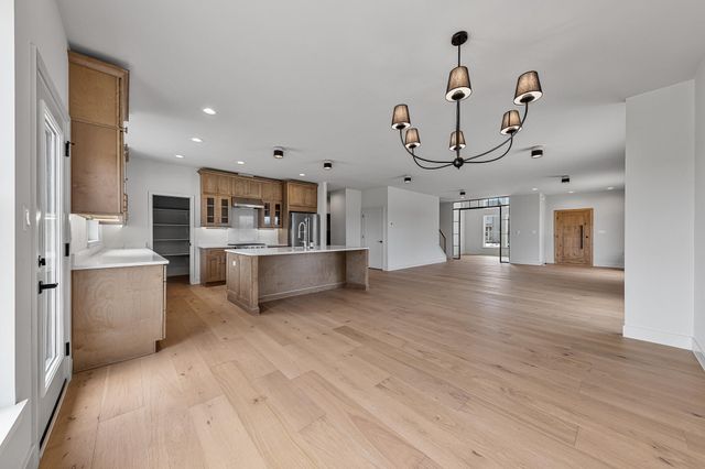 9523 Hook Street, Highland, IN 46322