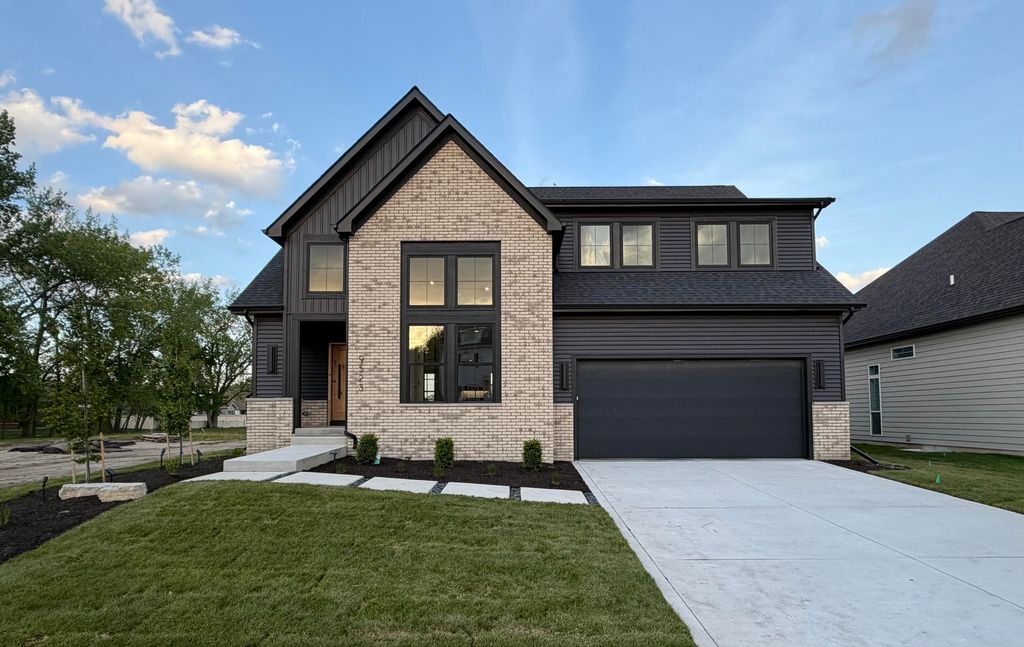9523 Hook Street, Highland, IN 46322