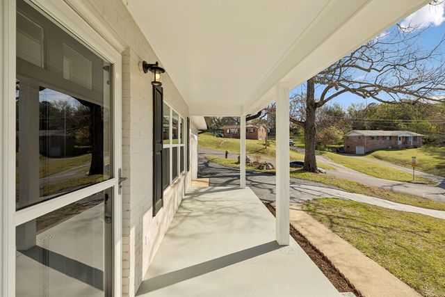 610 Hickory Circle, Ringgold, GA 30736