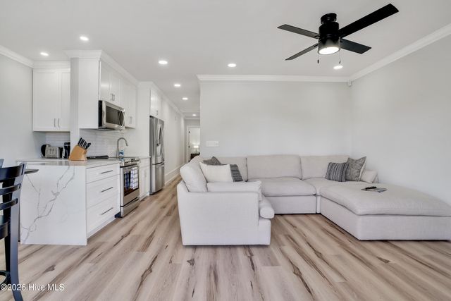 102 S 2nd Street Unit 215 & Unit 218, Wilmington, NC 28401