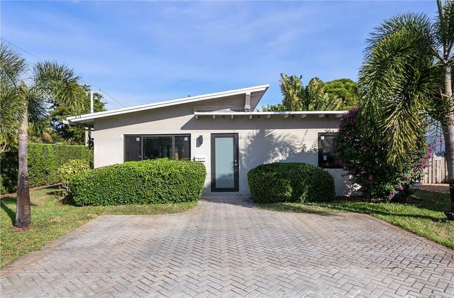 601 NE 33rd Street, Oakland Park, FL 33334