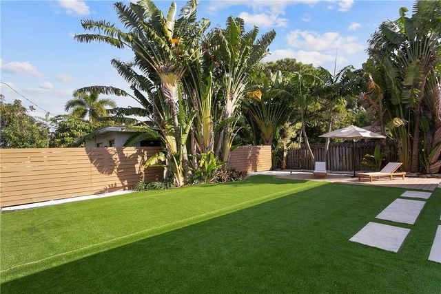 601 NE 33rd Street, Oakland Park, FL 33334