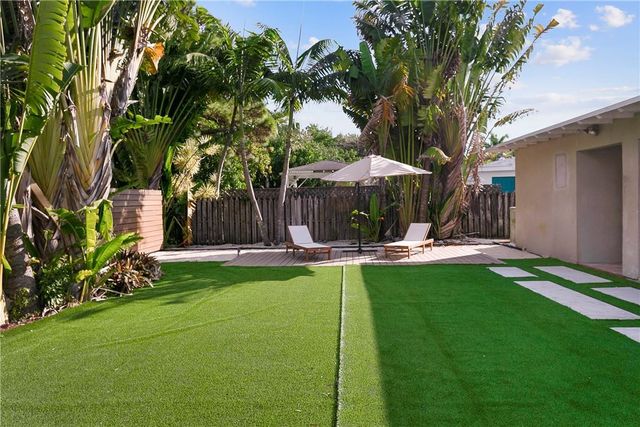 601 NE 33rd Street, Oakland Park, FL 33334