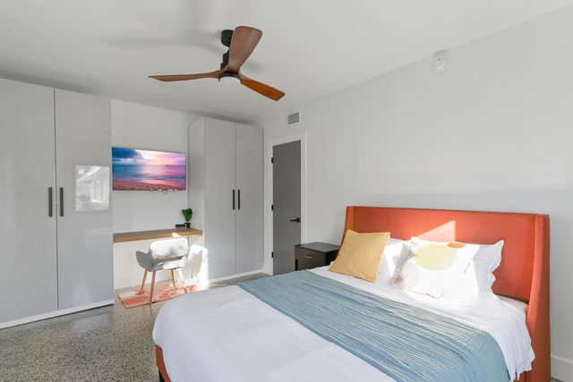 601 NE 33rd Street, Oakland Park, FL 33334