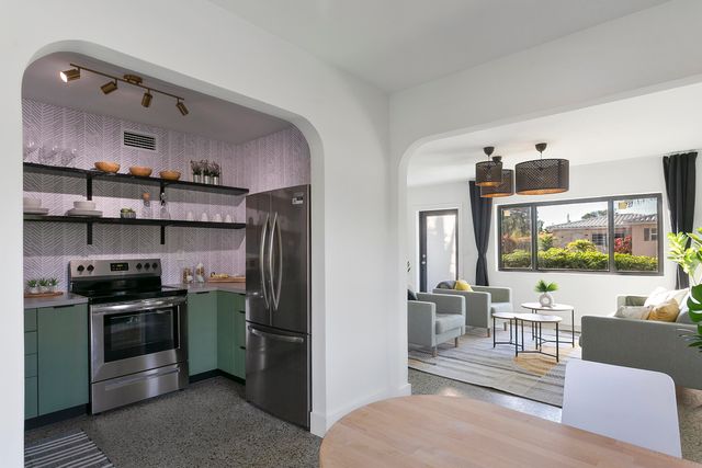 601 NE 33rd Street, Oakland Park, FL 33334