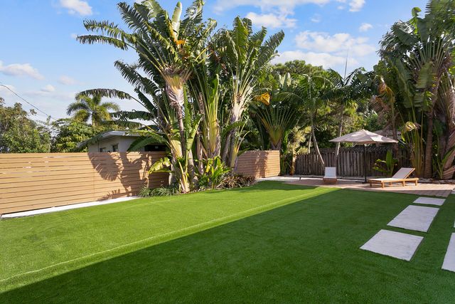 601 NE 33rd Street, Oakland Park, FL 33334