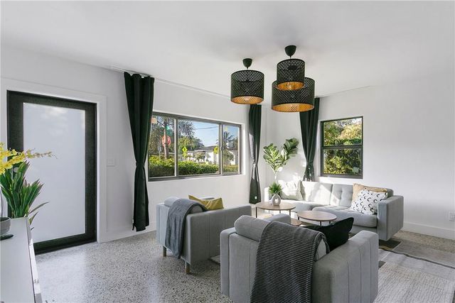 601 NE 33rd Street, Oakland Park, FL 33334