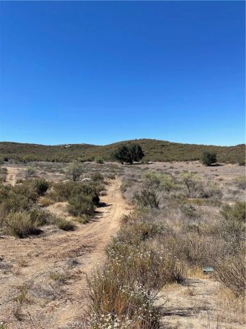 21 Stier, Hemet, CA 92544