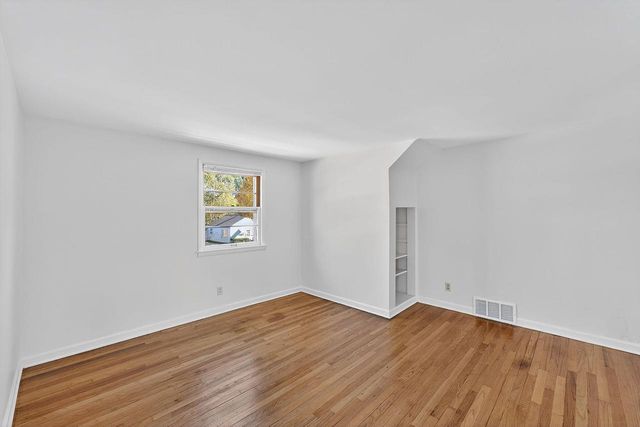 3435 S 2ND STREET, Milwaukee, WI 53207