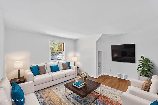 3435 S 2ND STREET, Milwaukee, WI 53207