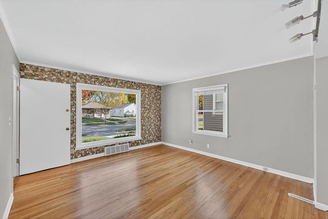 3435 S 2ND STREET, Milwaukee, WI 53207