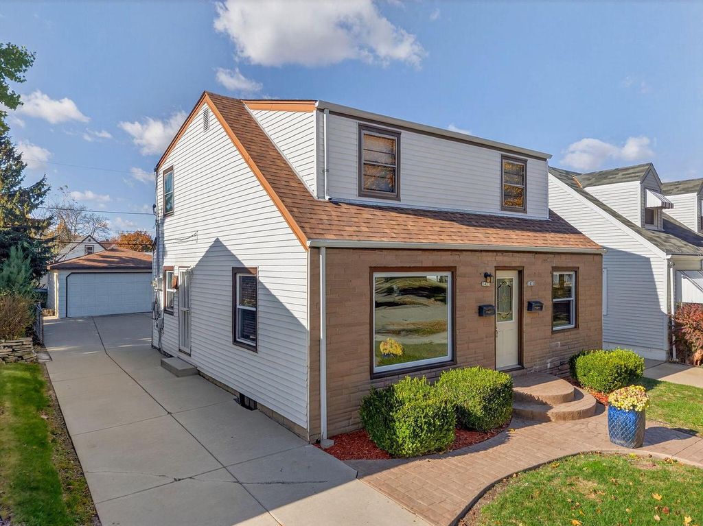 3435 S 2ND STREET, Milwaukee, WI 53207