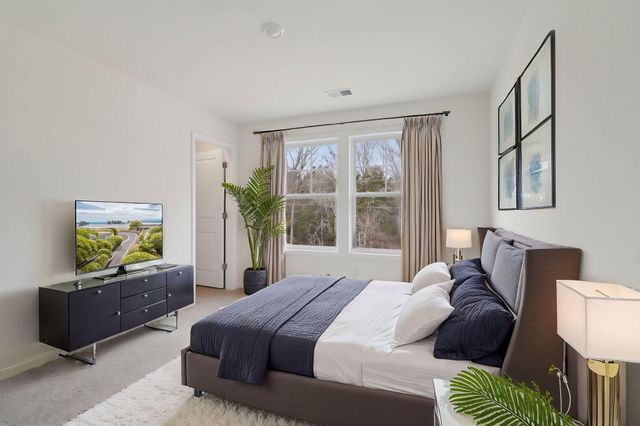 8050 Smooth Whiskey Circle, New Ellenton, SC 29809