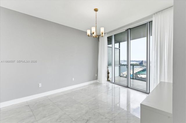 1100 Biscayne Blvd 2702, Miami, FL 33132