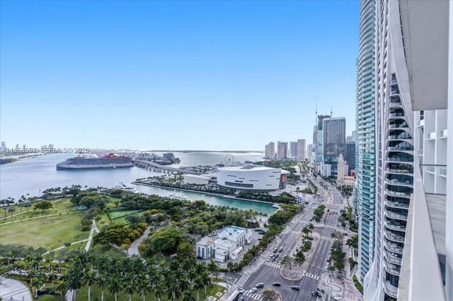 1100 Biscayne Blvd 2702, Miami, FL 33132