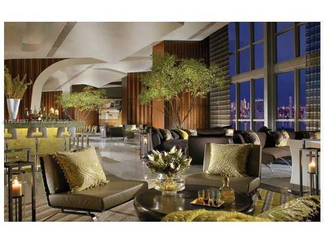 1100 Biscayne Blvd 2702, Miami, FL 33132