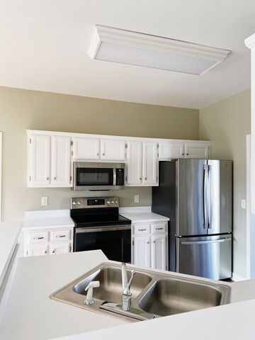 2817 Lafayette Dr, Thompsons Station, TN 37179