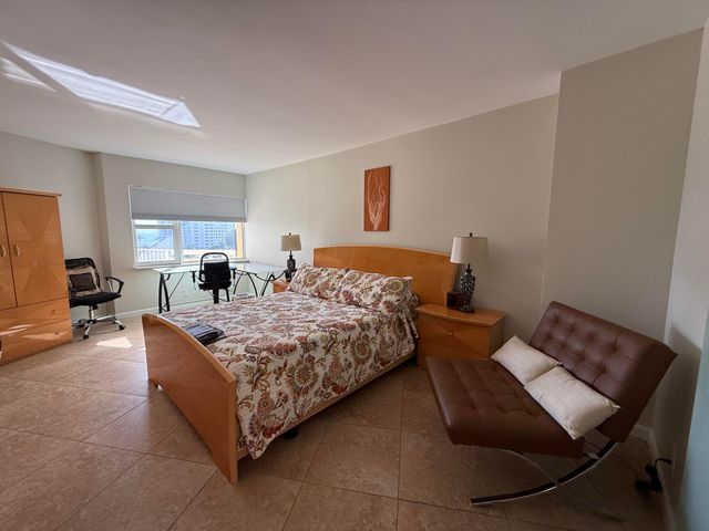 1200 Hibiscus Avenue 806, Pompano Beach, FL 33062