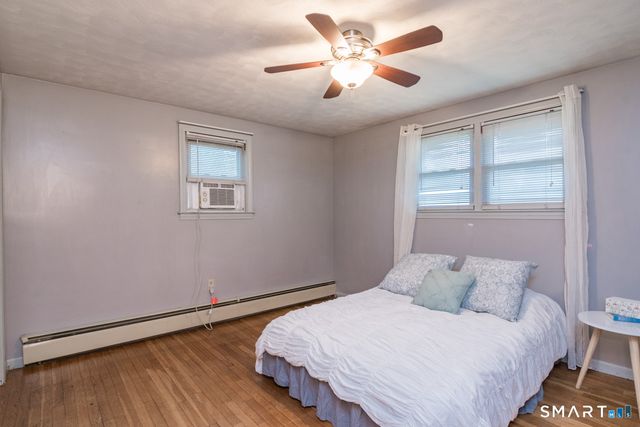 10 Sun Street, Enfield, CT 06082