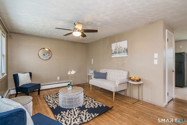 10 Sun Street, Enfield, CT 06082