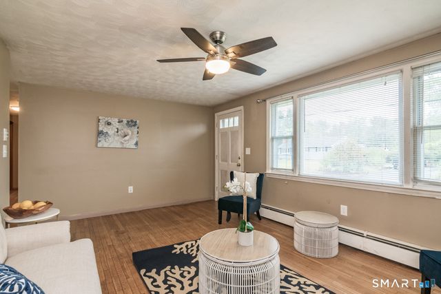 10 Sun Street, Enfield, CT 06082
