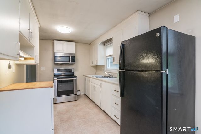 10 Sun Street, Enfield, CT 06082