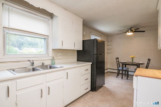 10 Sun Street, Enfield, CT 06082