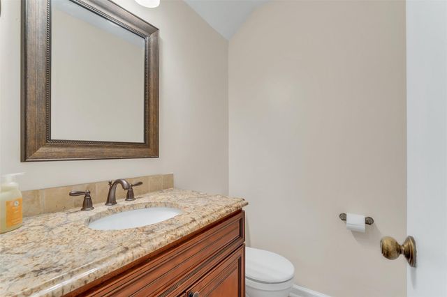 9107 Mauna Loa Lane, Houston, TX 77040