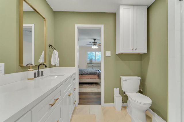 9107 Mauna Loa Lane, Houston, TX 77040